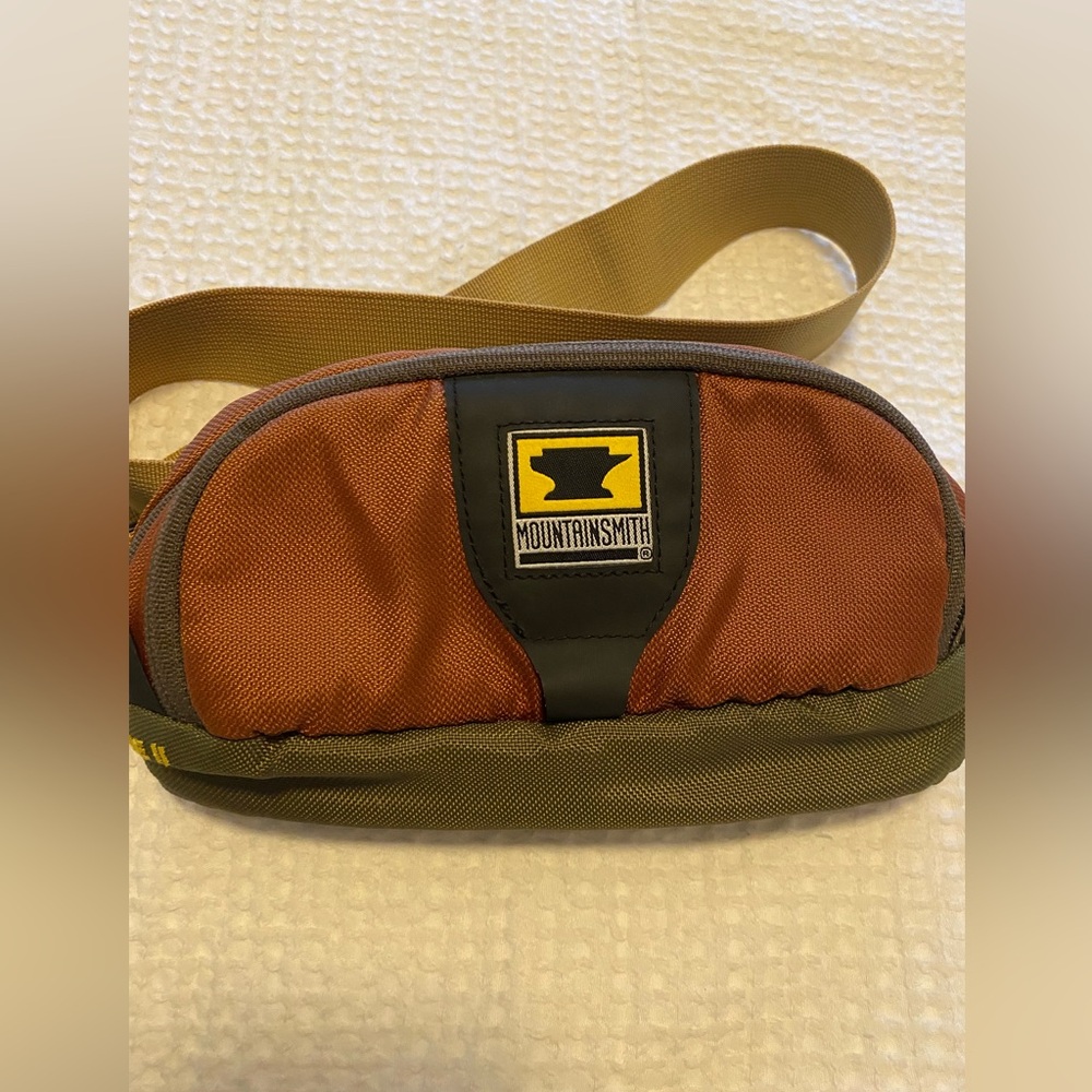 Mountainsmith Unisex Orange Camping / Hiking Lumbar Pack